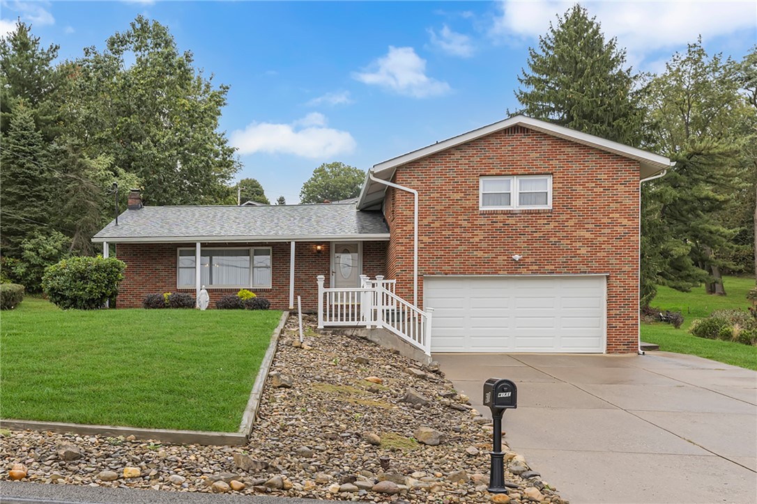 610 Davidson Dr, Rochester, PA 15074